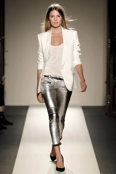 Look 19